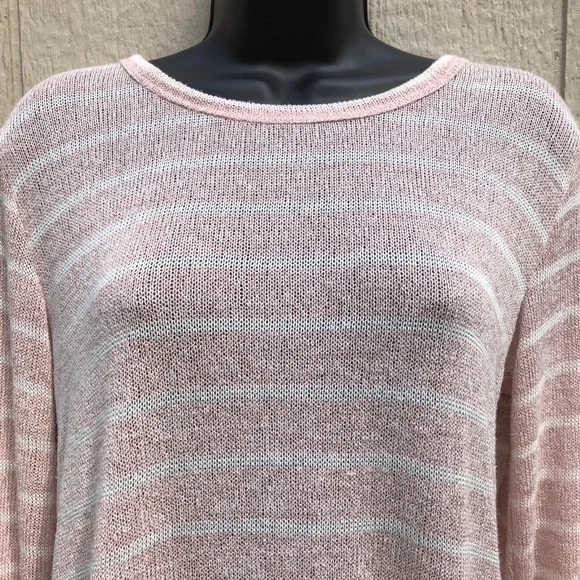 Anthropologie Beige Sweater with White Lace Detail - Picture 5 of 9